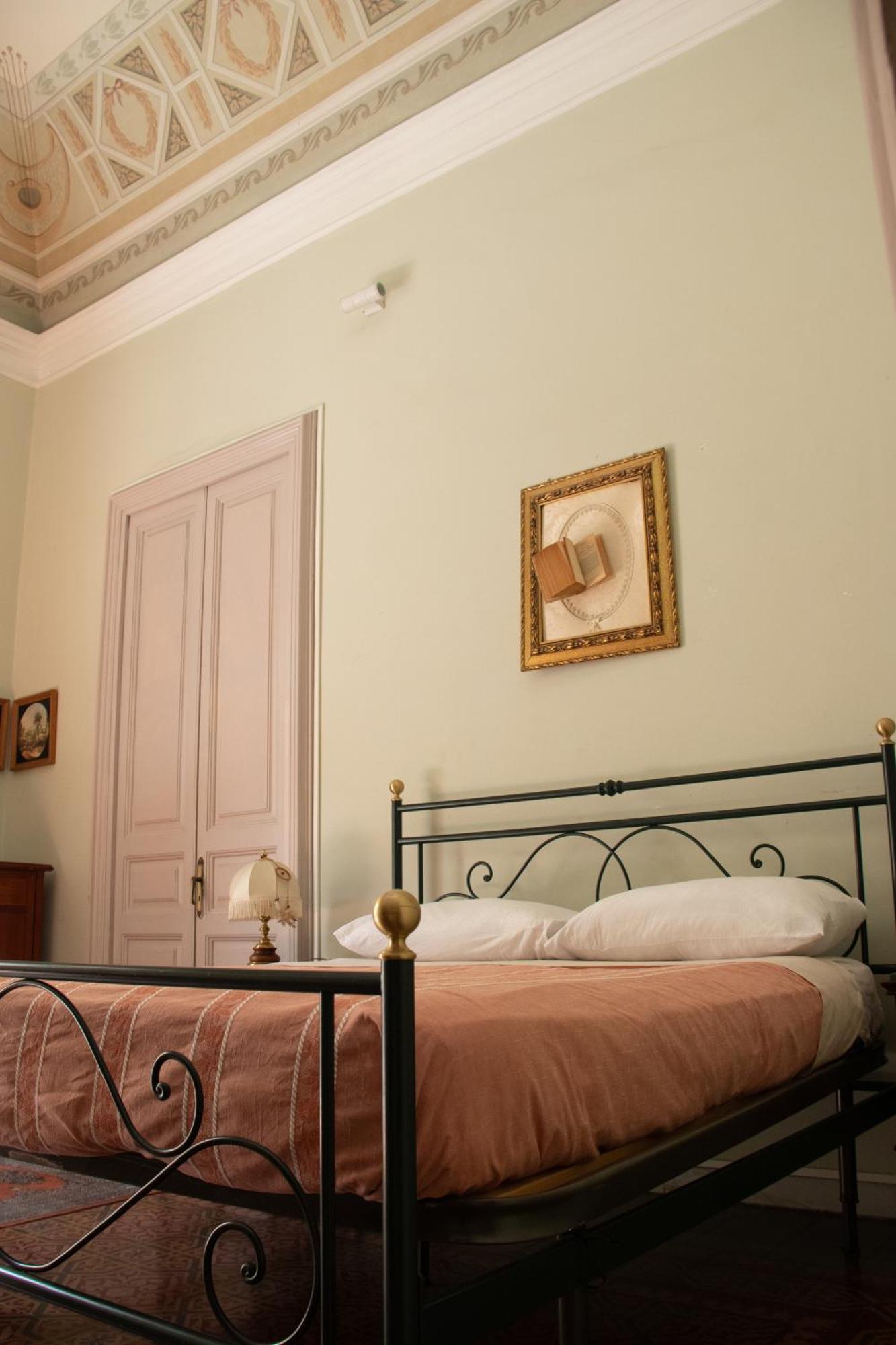 Casa Verdi - House Of Travelers Catania Luaran gambar