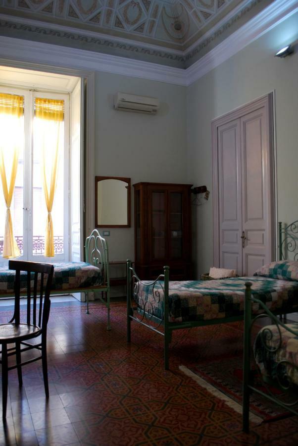 Casa Verdi - House Of Travelers Catania Luaran gambar